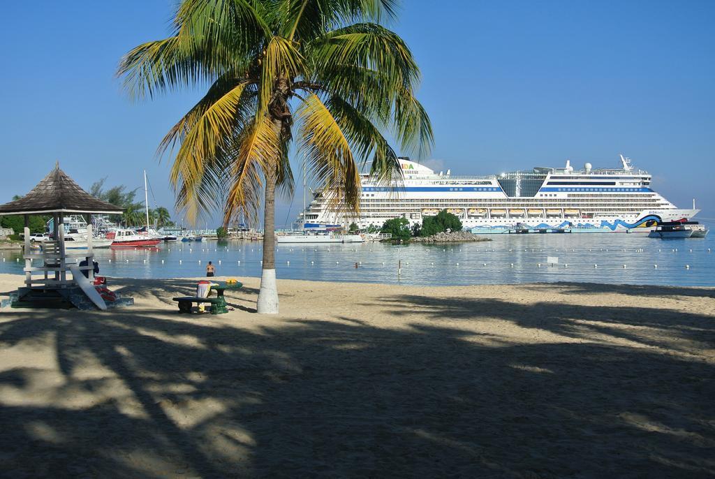 Beach One Bedroom Suite C5 Ocho Rios Buitenkant foto