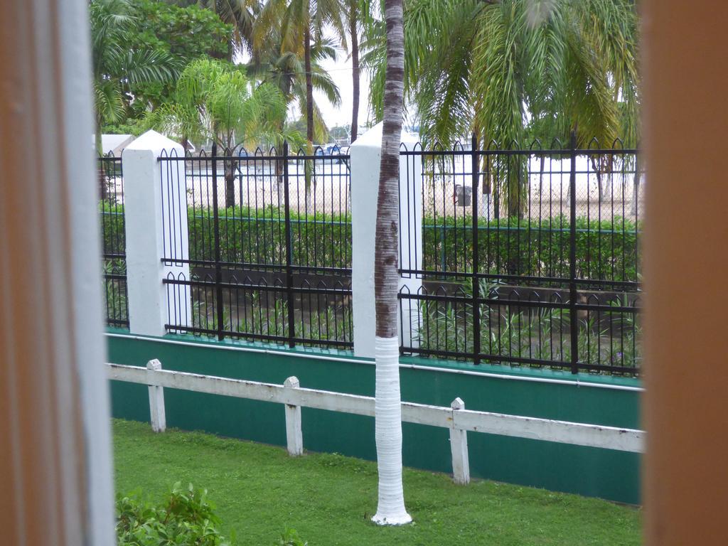 Beach One Bedroom Suite C5 Ocho Rios Buitenkant foto